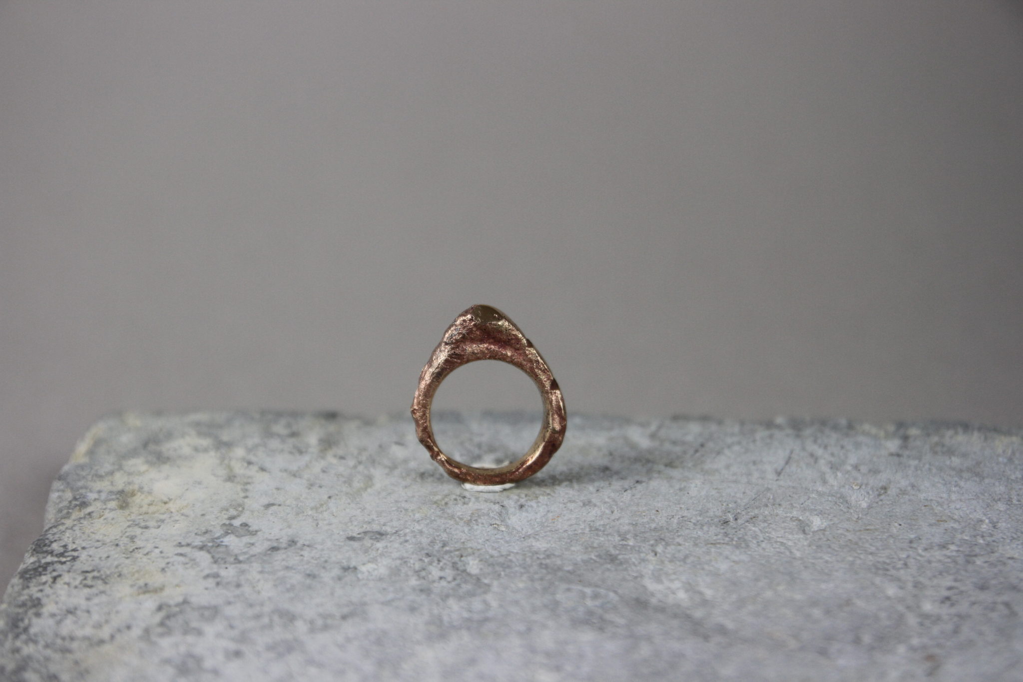 IMG_0790 "Riflessi su Marte" Anello donna artigianale fatto a mano in Bronzo brunito e scorie