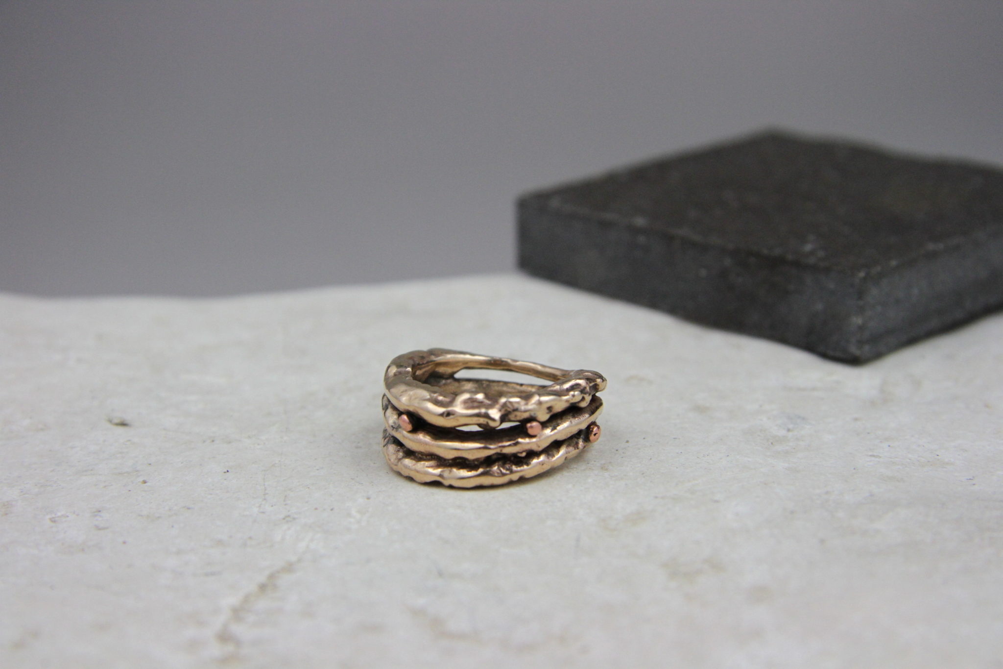 IMG_9370 "Triade" Anello donna artigianale fatto a mano in Bronzo o Argento 925 con sfere di Rame