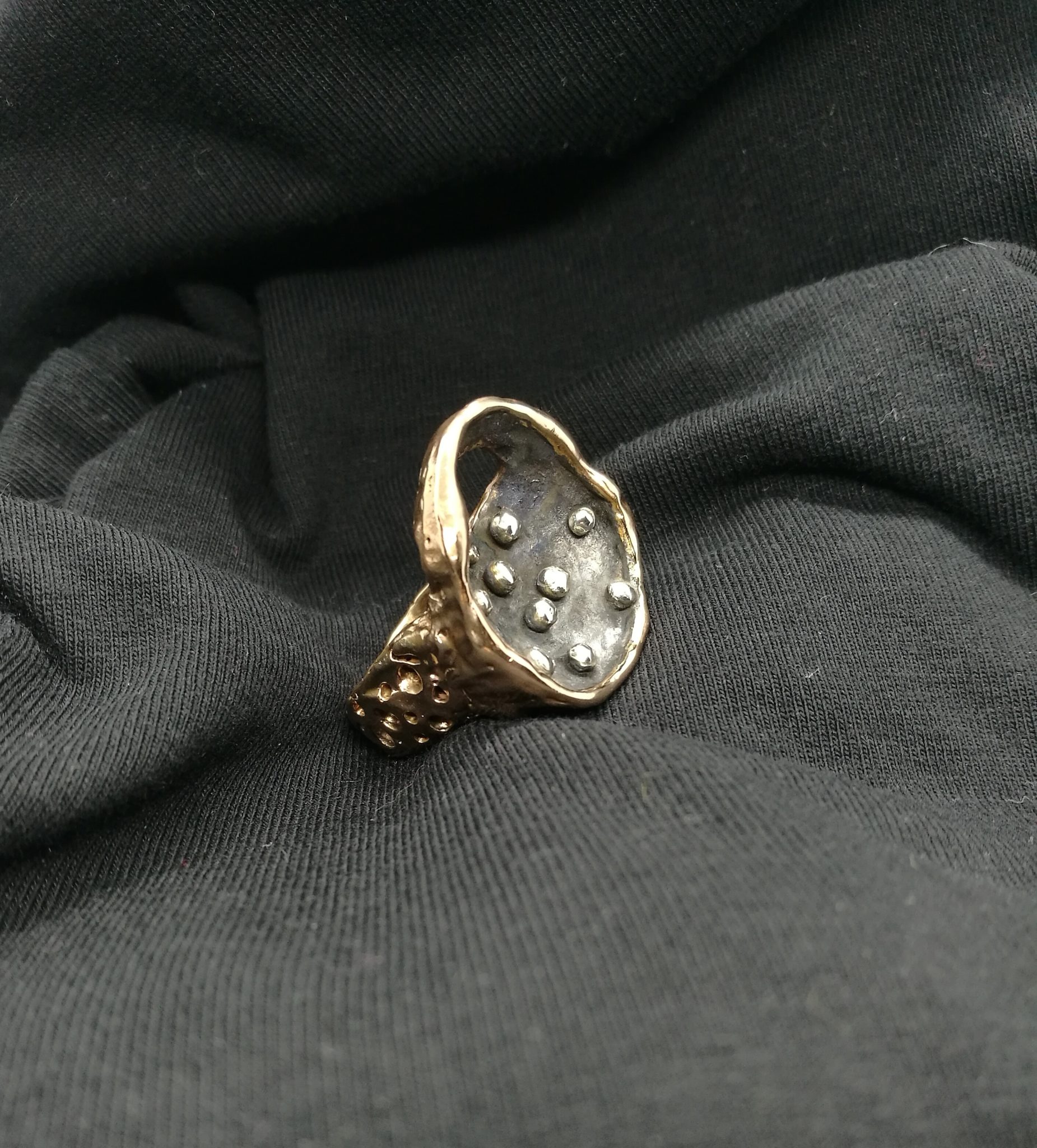 cof "Stars 1" Anello artigianale donna in Bronzo brunito/mordenzato nero e Argento 925, fatto a mano