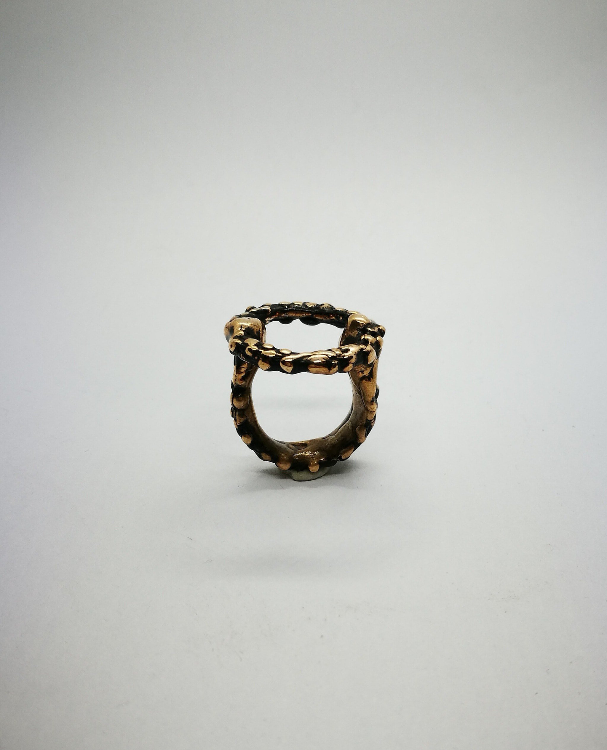 cof "Stars 2" Anello artigianale donna in Bronzo brunito e mordenzato nero, fatto a mano