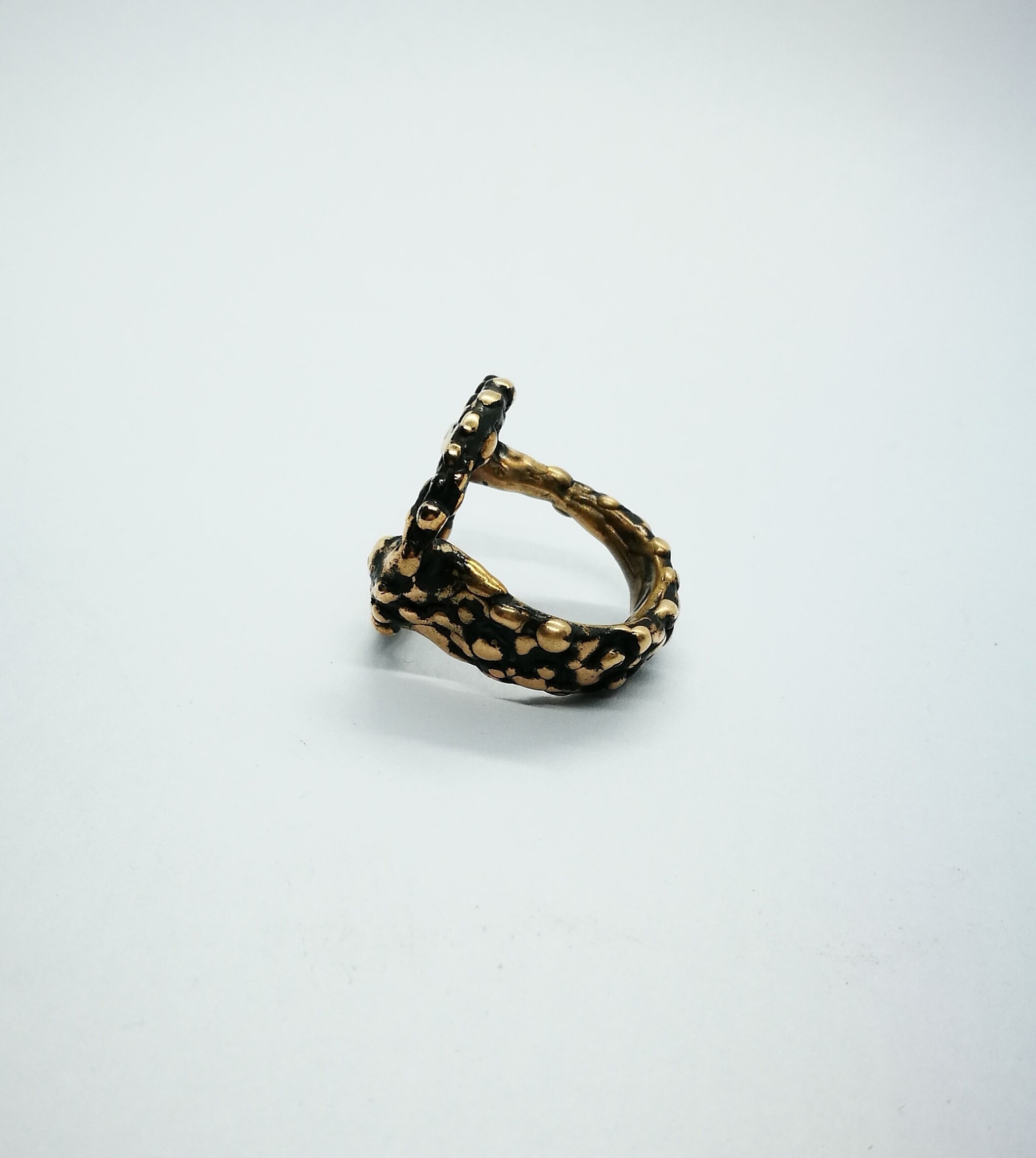 cof "Stars 2" Anello artigianale donna in Bronzo brunito e mordenzato nero, fatto a mano
