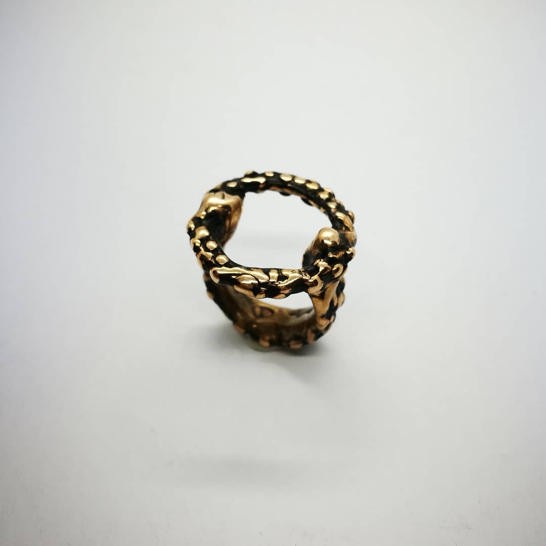 "Stars 2" Anello artigianale donna in Bronzo brunito e mordenzato nero, fatto a mano